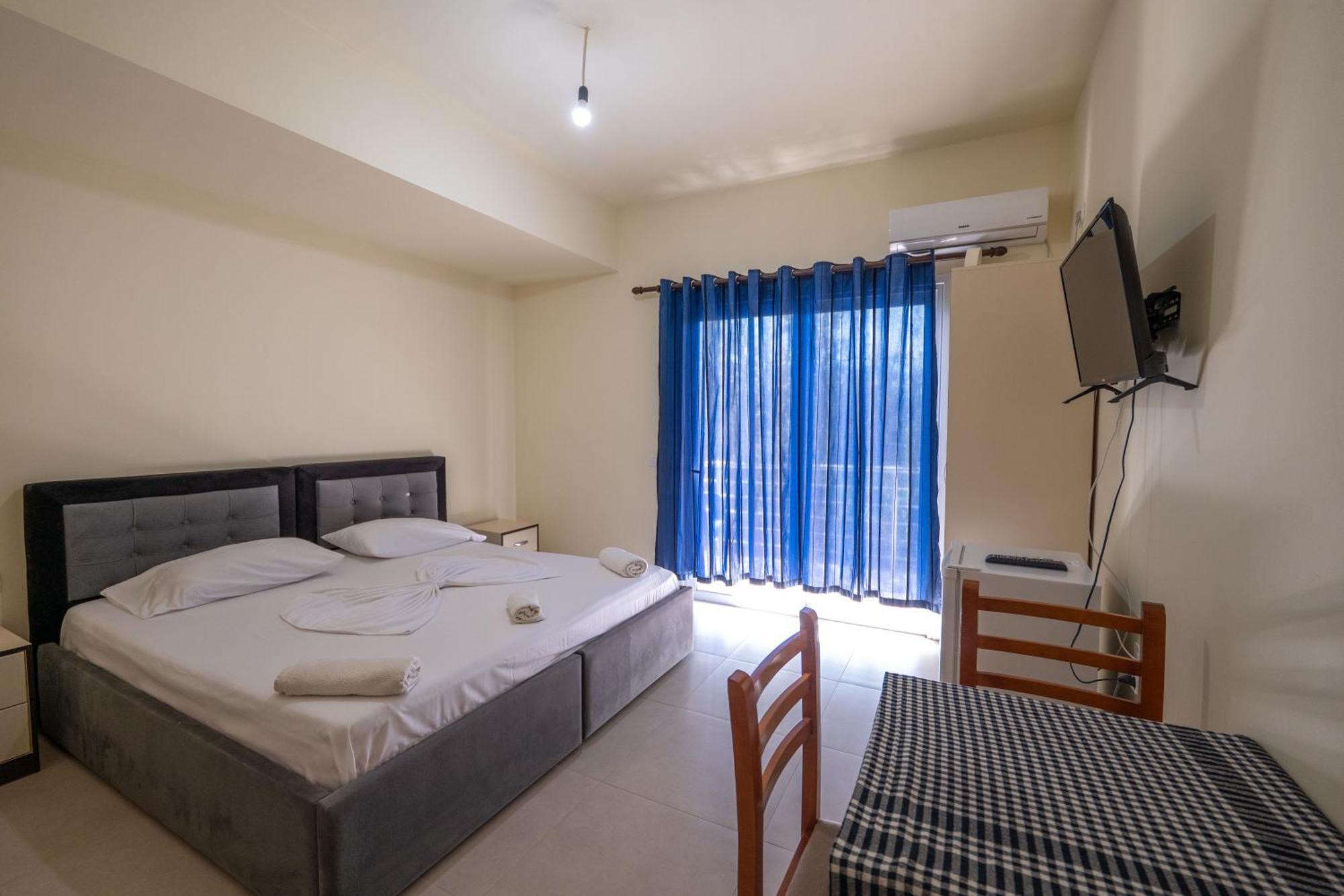 Rest Hour Hotel 3*